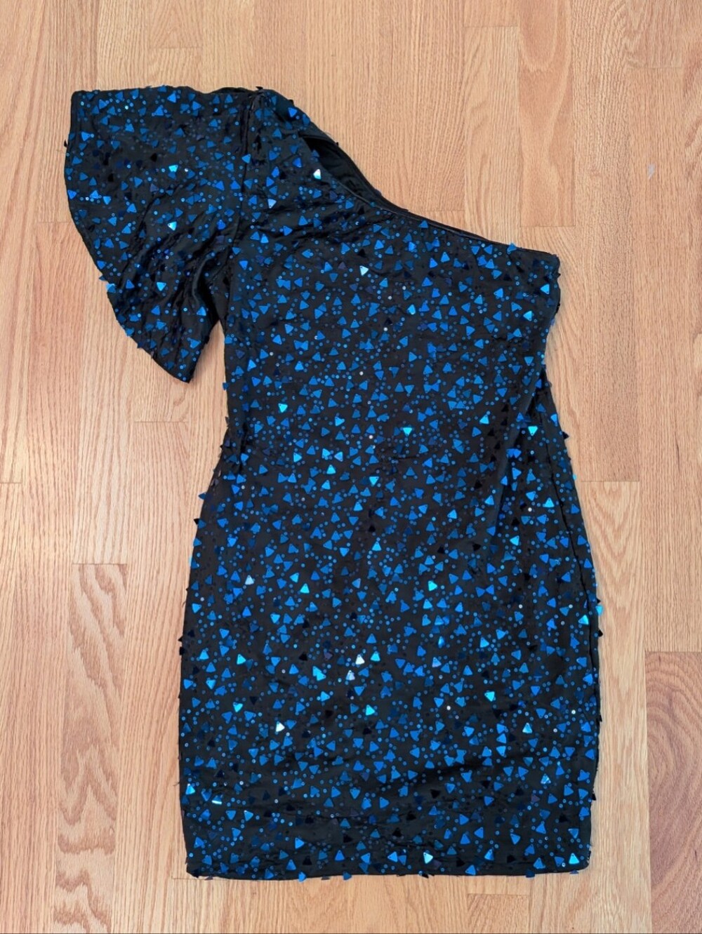 ✨ Stunning Arden B. One-Shoulder Sequin Mini Dress ✨
